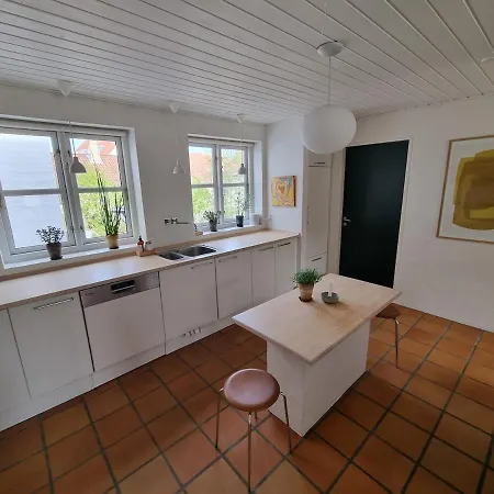 Villa Townhouse With Lovely Patio In The Historic Quarter 7 Day Minimum